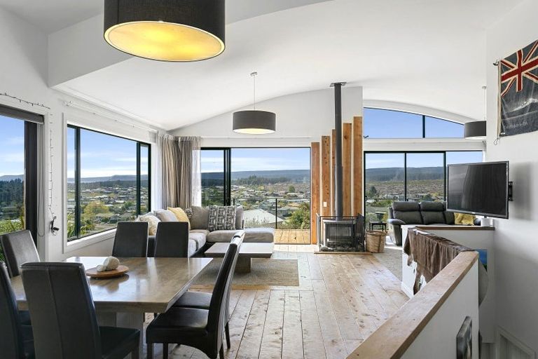 Photo of property in 9 Paurini Place, Motuoapa, Turangi, 3382