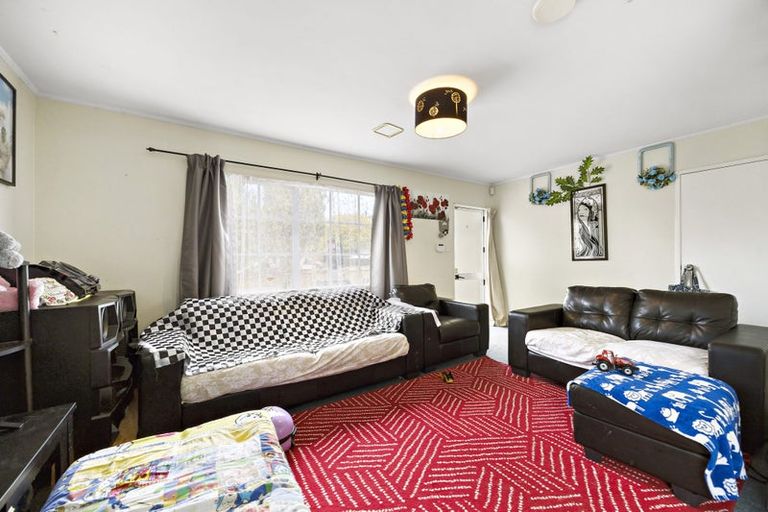 Photo of property in 44 Borich Road, Sunnyvale, Auckland, 0612