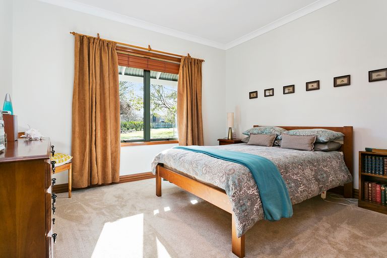 Photo of property in 19 Cowley Drive, Leamington, Cambridge, 3432