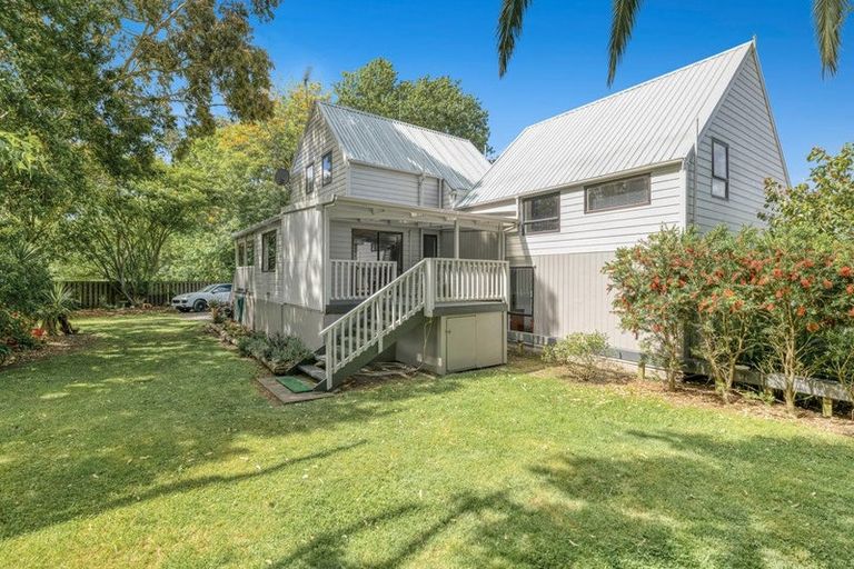 Photo of property in 2162 State Highway 16, Helensville, 0875