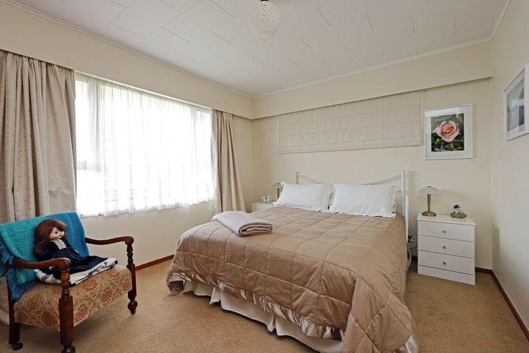 Photo of property in 4 Skerrett Crescent, Tamatea, Napier, 4112