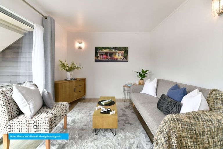Photo of property in 2/420a Hibiscus Coast Highway, Orewa, 0931