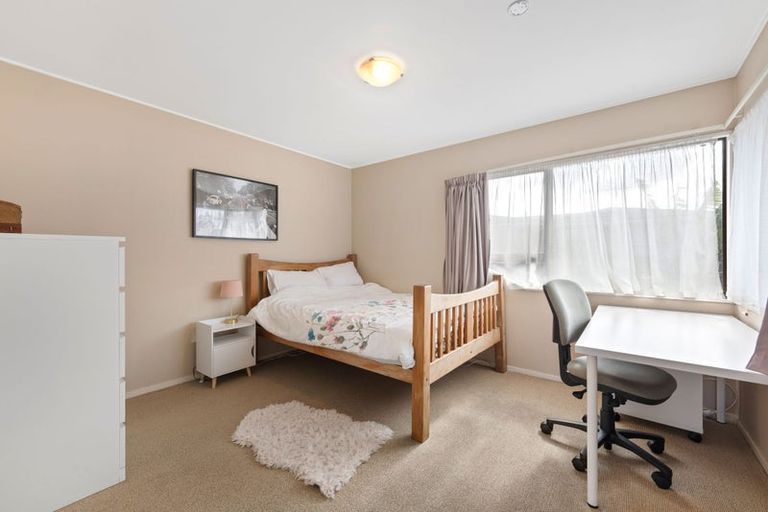 Photo of property in 21b Eastern Beach Road, Eastern Beach, Auckland, 2012