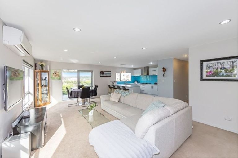 Photo of property in 4 Bella Vista Drive, Gulf Harbour, Whangaparaoa, 0930