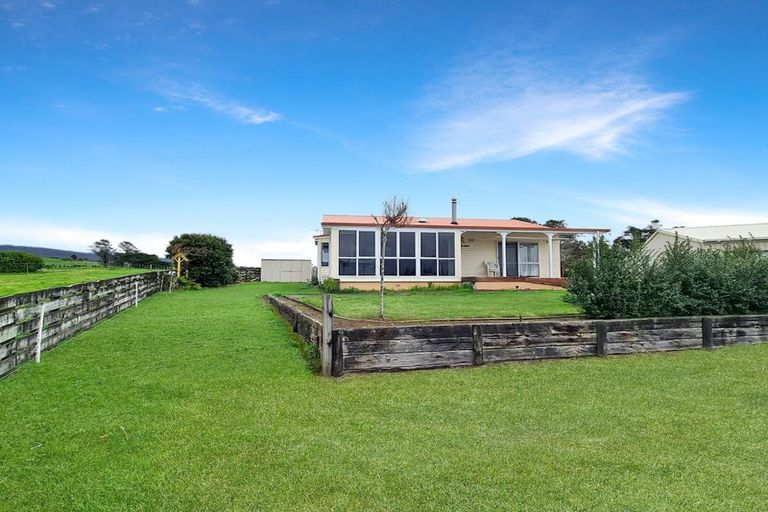 Photo of property in 1256 Frankley Road, Hurworth, New Plymouth, 4371