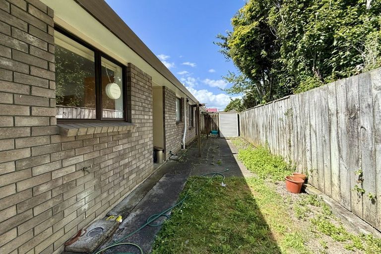 Photo of property in 2/954 High Street, Avalon, Lower Hutt, 5011