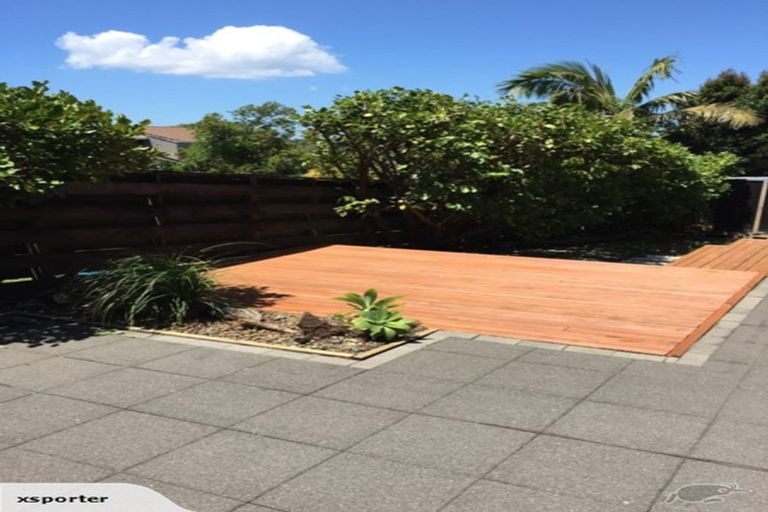 Photo of property in 2/26 Bayview Road, Hauraki, Auckland, 0622