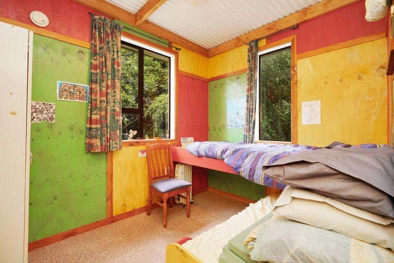 Photo of property in 100 Watt Road, Otatara, Invercargill, 9879