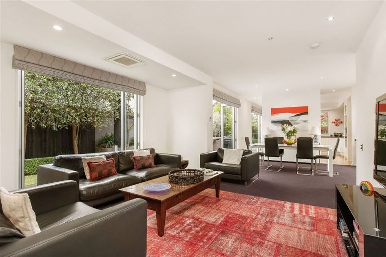 Photo of property in 22 Thornycroft Street, Fendalton, Christchurch, 8052