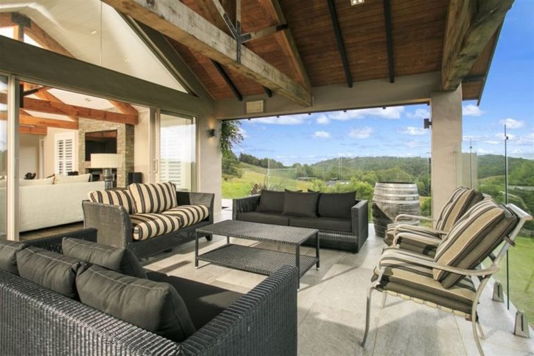 Photo of property in 55 Hartway Grove, Coatesville, 0792