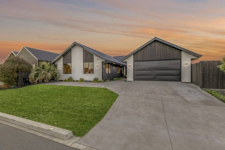 Photo of property in 55 Te Hurunui Drive, Pegasus, 7612