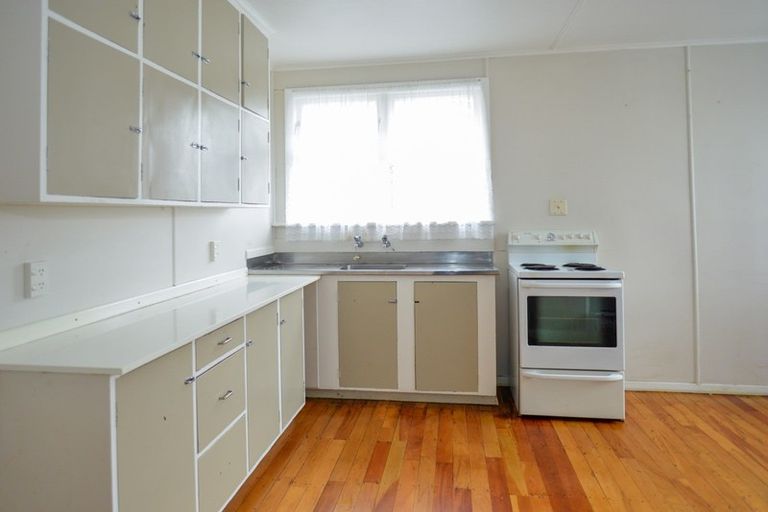 Photo of property in 55 Lipscombe Crescent, Havelock North, 4130