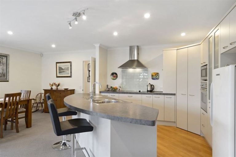 Photo of property in 3 Springside Place, Redwood, Christchurch, 8051