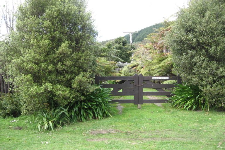 Photo of property in 29 Wharetoroa Drive, Rotoiti Forest, Rotorua, 3074