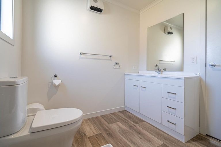 Photo of property in 17 Cunaris Way, Te Anau, 9600