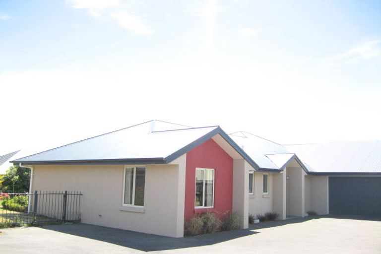 Photo of property in 9 Cordyline Place, Waimairi Beach, Christchurch, 8083