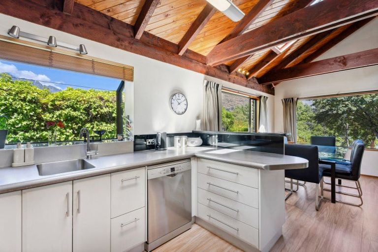Photo of property in 8 Lake Avenue, Frankton, Queenstown, 9300