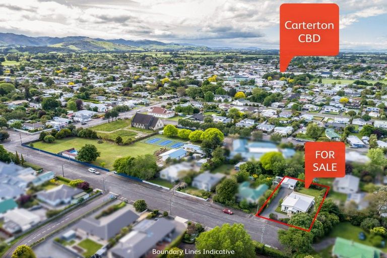 Photo of property in 15 Howard Street, Carterton, 5713