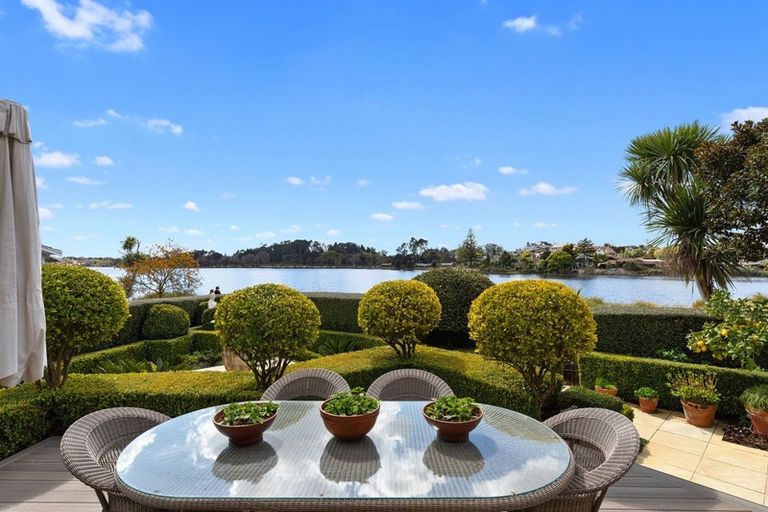 Photo of property in 64 Lake Crescent, Hamilton Lake, Hamilton, 3204