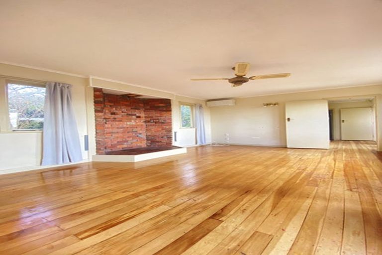 Photo of property in 10 Wairere Road, Torbay, Auckland, 0630