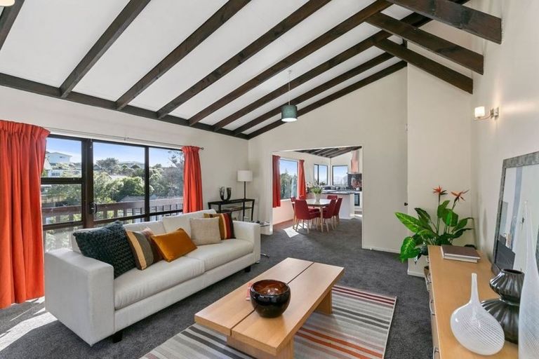 Photo of property in 7 Makatote Grove, Churton Park, Wellington, 6037