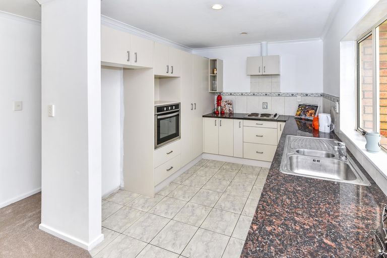 Photo of property in 96c Palmers Road, Clendon Park, Auckland, 2103