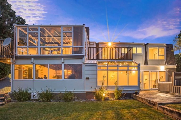 Photo of property in 5 Trevor Terrace, Paremata, Porirua, 5024