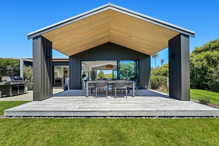 Photo of property in 46 Lacebark Drive, Kinloch, Taupo, 3377