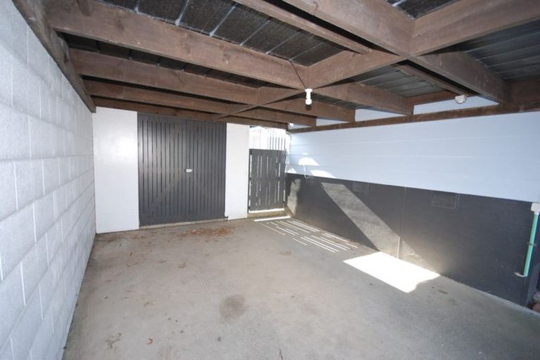 Photo of property in 2/43 Ferndown Avenue, Papatoetoe, Auckland, 2025