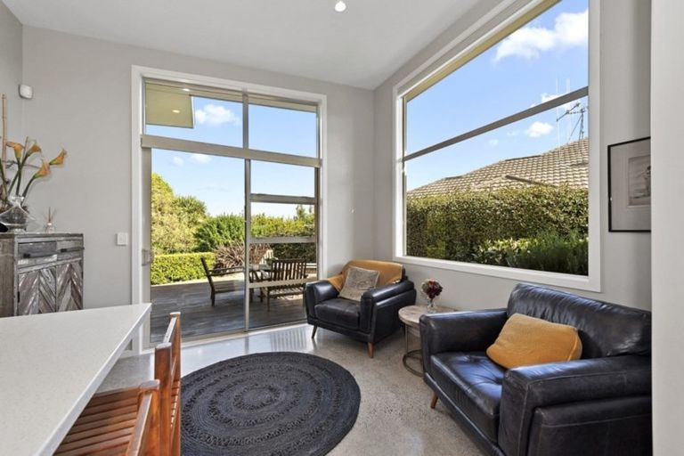 Photo of property in 5 Oldfield Court, Huntington, Hamilton, 3210