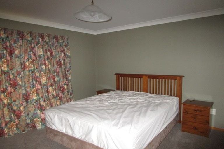 Photo of property in 10 Faith Place, West Melton, Christchurch, 7675