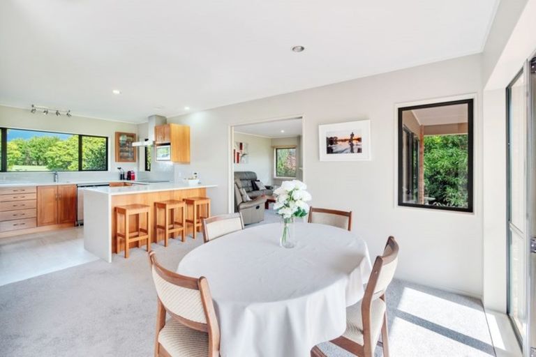 Photo of property in 14 Carol Leon Avenue, Kaukapakapa, 0871