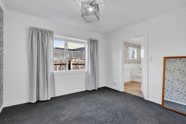 Photo of property in 30 Kahikatea Street, Inglewood, 4330