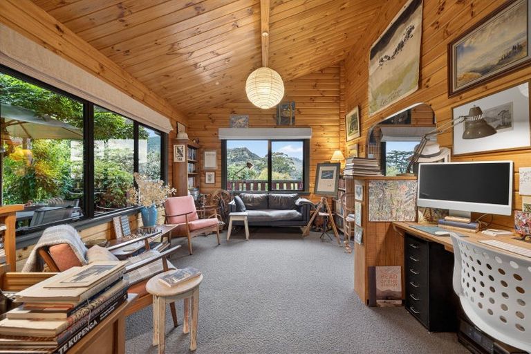 Photo of property in 35 Merlincote Crescent, Governors Bay, 8971