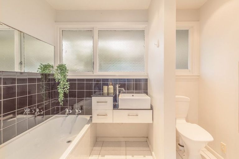 Photo of property in 34 Royalist Avenue, North New Brighton, Christchurch, 8083