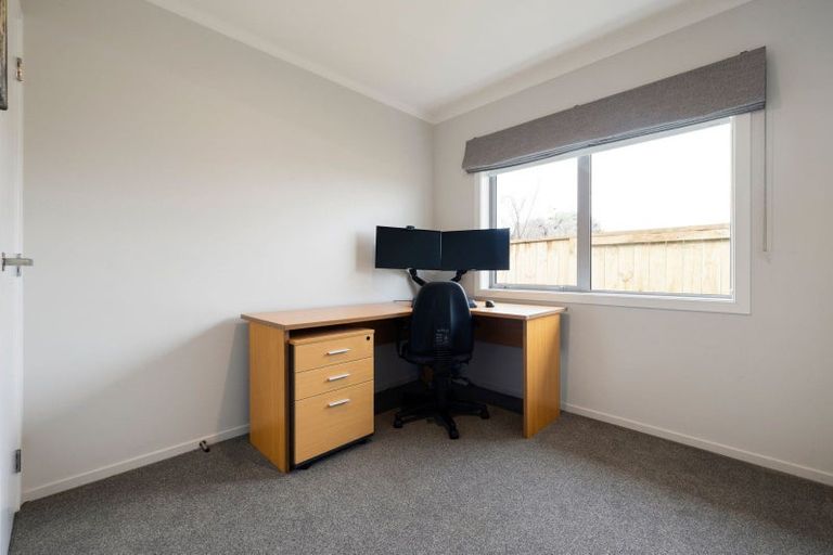 Photo of property in 16 Oolong Court, Huntington, Hamilton, 3210