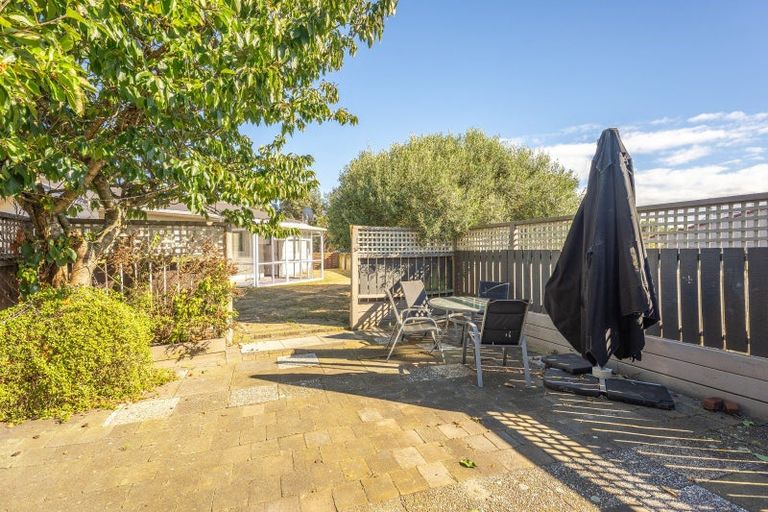 Photo of property in 52 Sarah Street, Waikawa Beach, Levin, 5573