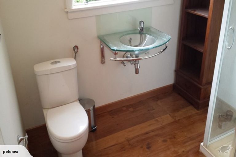 Photo of property in 131 Grafton Road, Roseneath, Wellington, 6011