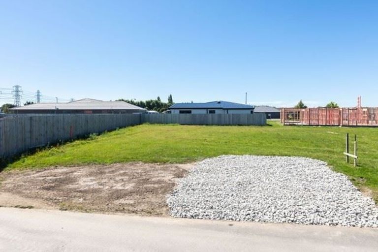 Photo of property in 6 Loch Tanna Way, Broomfield, Christchurch, 8042