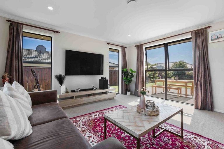 Photo of property in 68 Sunnyvale Street, Bell Block, New Plymouth, 4312