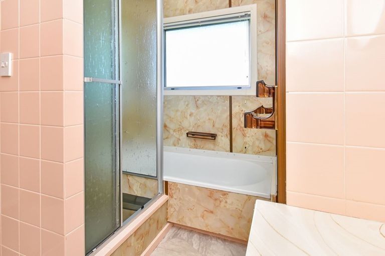 Photo of property in 82b Rosehill Drive, Rosehill, Papakura, 2113