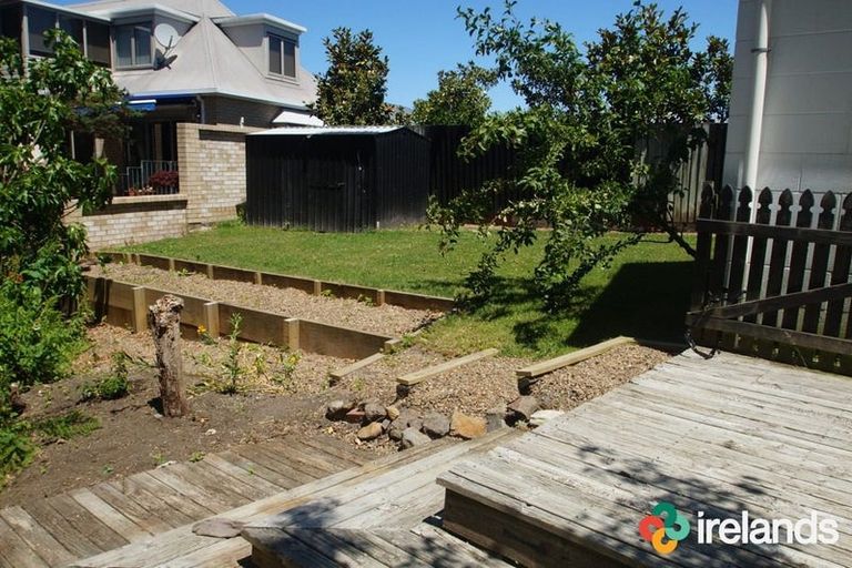 Photo of property in 9 Woodford Terrace, Ilam, Christchurch, 8053