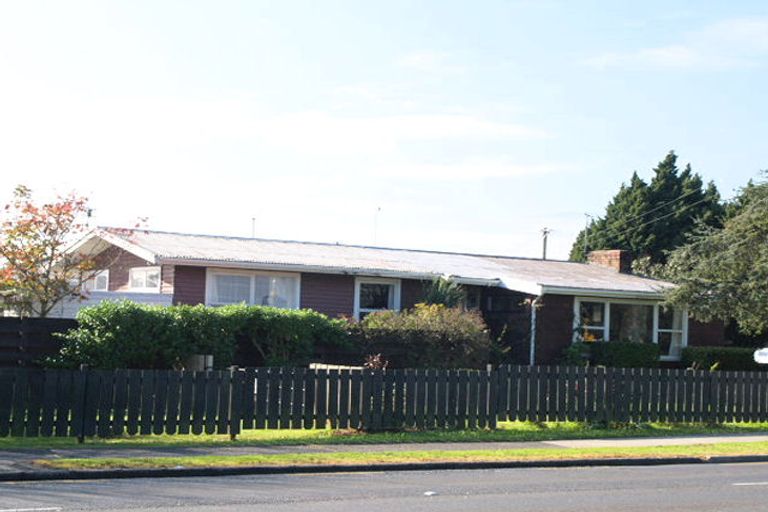 Photo of property in 267 Robertson Road, Mangere East, Auckland, 2024