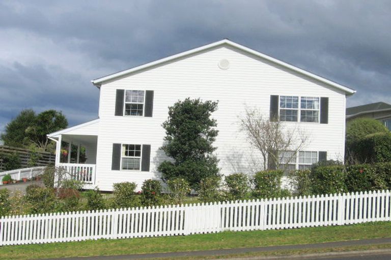 Photo of property in 206 The Drive, Whangamata, 3620