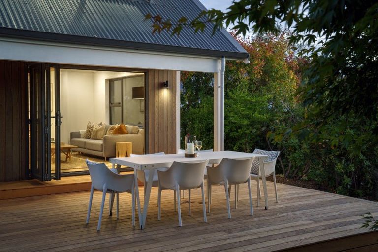 Photo of property in 10 Pritchard Place, Arrowtown, 9302