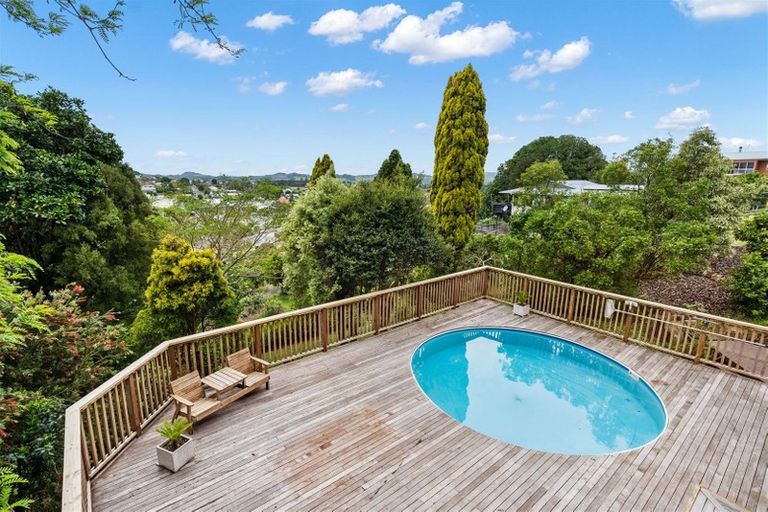 Photo of property in 13 Barclay Place, Te Kamo, Whangarei, 0112