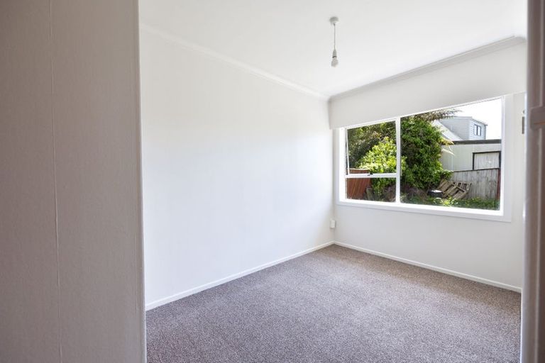 Photo of property in 6b Sandleigh Road, Hamilton Lake, Hamilton, 3204