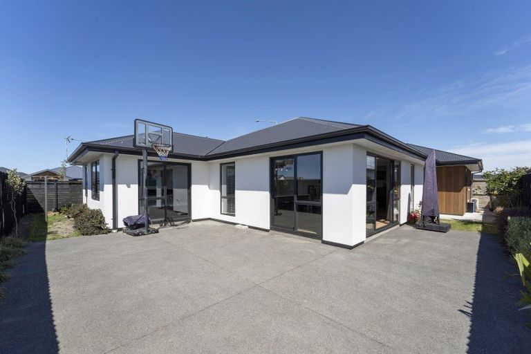Photo of property in 69 William Nicholls Drive, Belfast, Christchurch, 8051