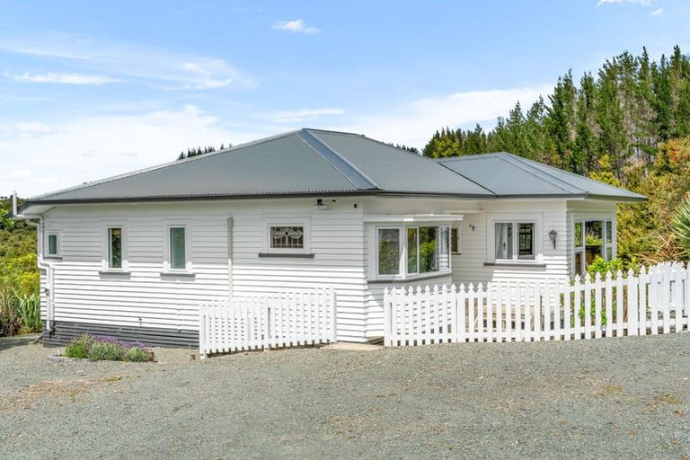 Photo of property in 43 Palmer Road, Waipu, 0582