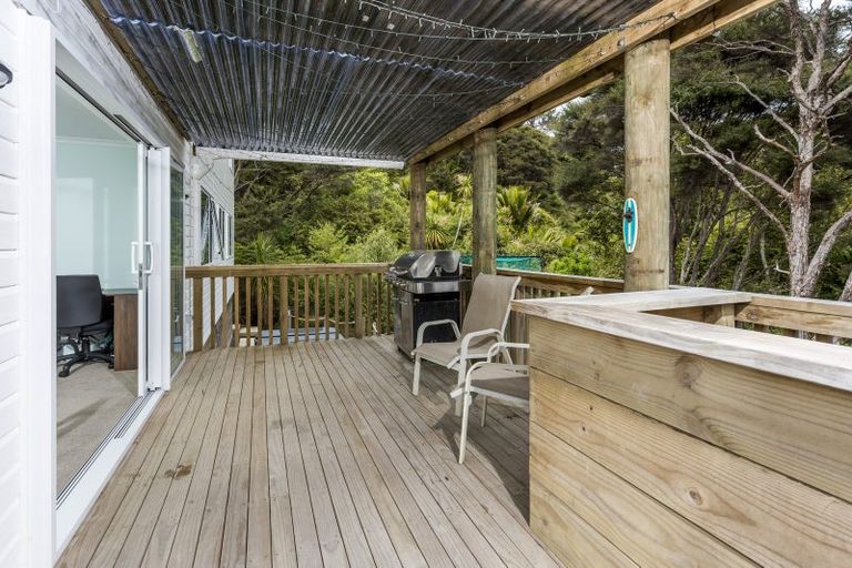 Photo of property in 339a Glenvar Road, Long Bay, Auckland, 0630